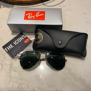 Ray-Ban Classic Black Aviators